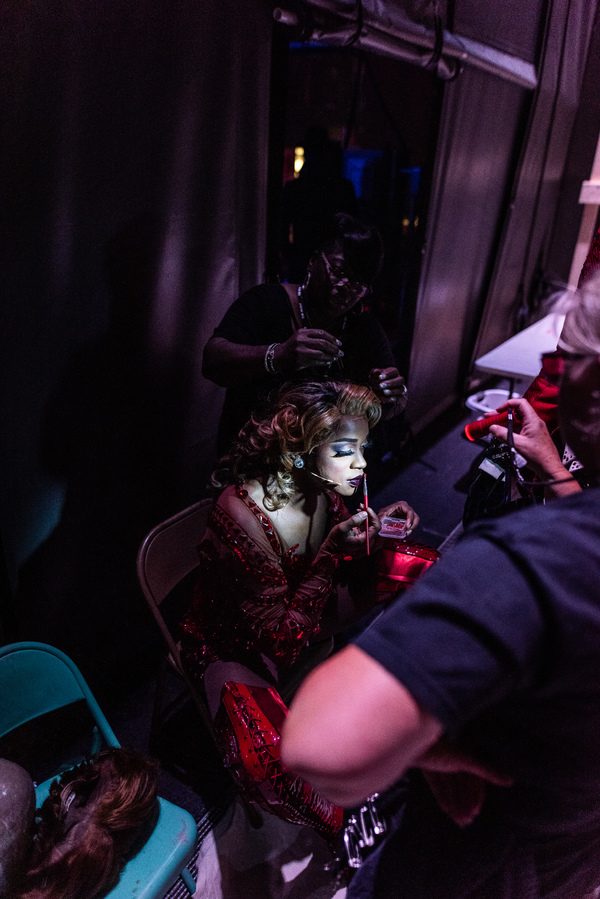 BWW Exclusive: Go Behind The Scenes of KINKY BOOTS at The Muny - Part Two! Image