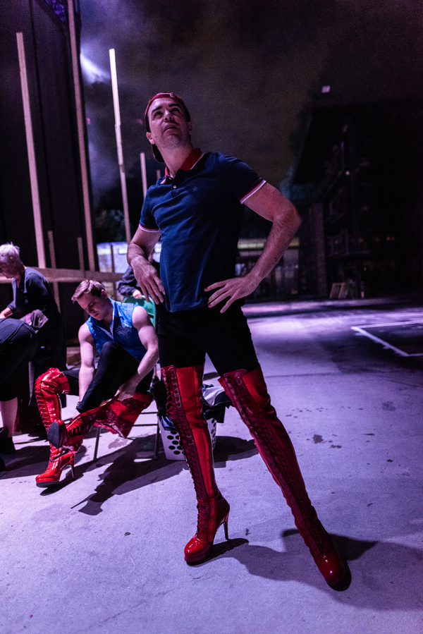 BWW Exclusive: Go Behind The Scenes of KINKY BOOTS at The Muny - Part Two! 