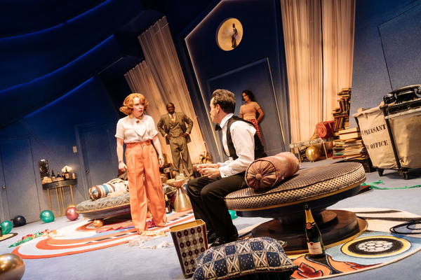 Photo Flash: First Look at Andrew Scott and More in PRESENT LAUGHTER at The Old Vic Image
