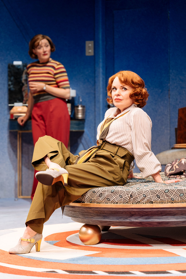 Photo Flash: First Look at Andrew Scott and More in PRESENT LAUGHTER at The Old Vic Image
