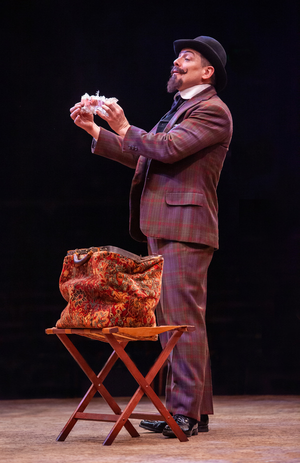 Photo Flash: OKLAHOMA at Broadway Music Circus Image