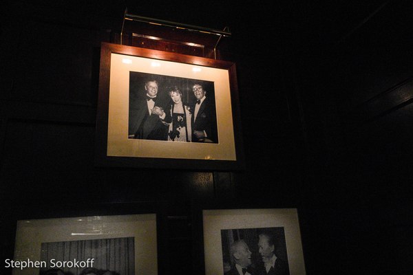 Photo Coverage: Marieann Meringolo Performs at the Friars Club & Joins The Legends On The Walls Image