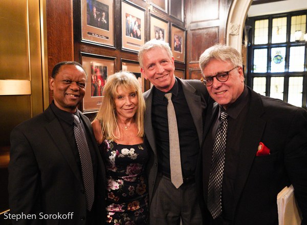 Photo Coverage: Marieann Meringolo Performs at the Friars Club & Joins The Legends On The Walls 