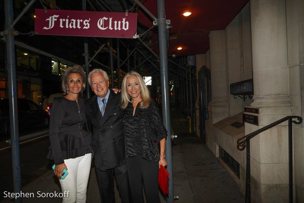 Photo Coverage: Marieann Meringolo Performs at the Friars Club & Joins The Legends On The Walls Image
