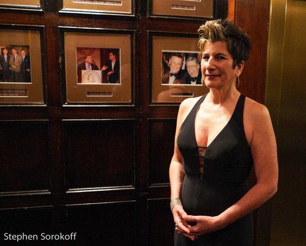 Photo Coverage: Marieann Meringolo Performs at the Friars Club & Joins The Legends On The Walls Image