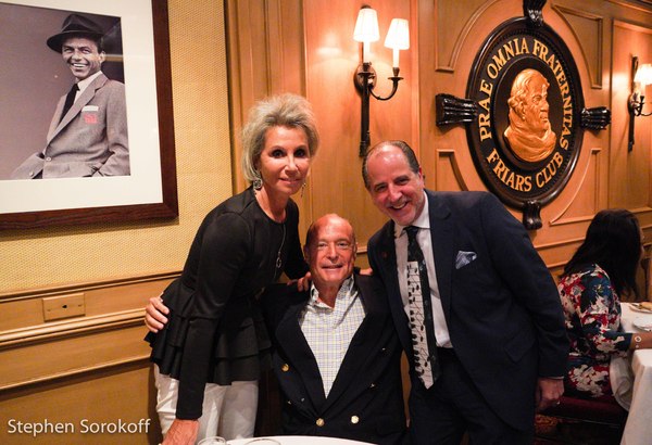 Photo Coverage: Marieann Meringolo Performs at the Friars Club & Joins The Legends On The Walls Image