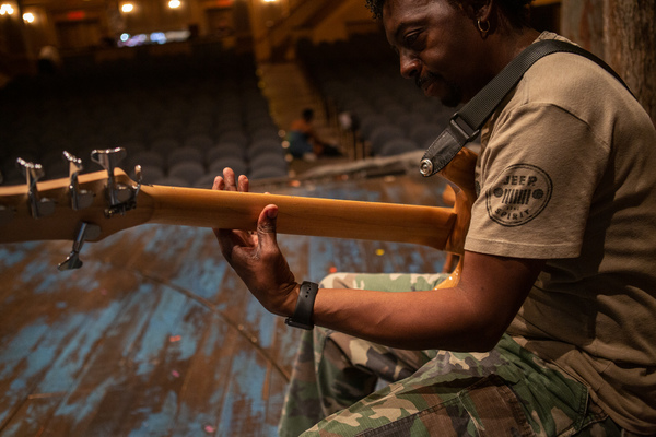 BWW Exclusive: Making the Music of COME FROM AWAY Image