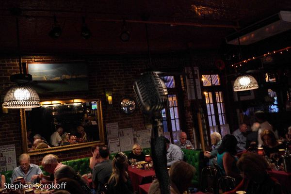 Photo Coverage: Christine Andreas Brings A New Theme Show To The Beach Cafe Image