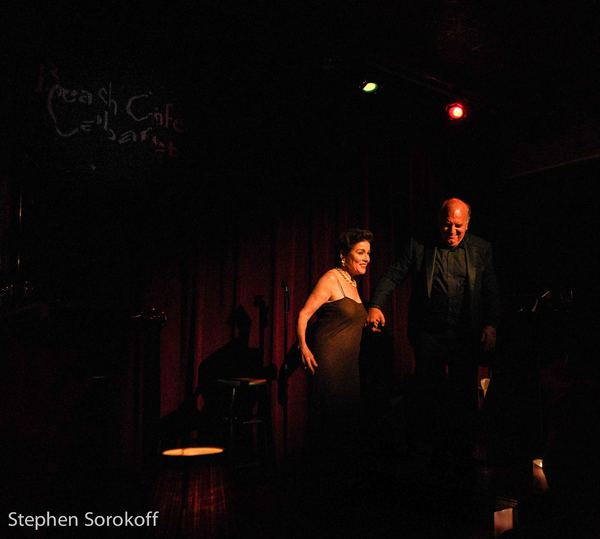Photo Coverage: Christine Andreas Brings A New Theme Show To The Beach Cafe Image