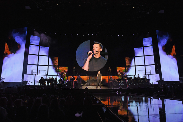 Photo Flash: See the Official Photos from Hugh Jackman's THE MAN. THE MUSIC. THE SHOW. Image