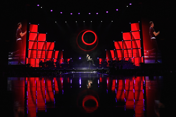 Photo Flash: See the Official Photos from Hugh Jackman's THE MAN. THE MUSIC. THE SHOW. Image