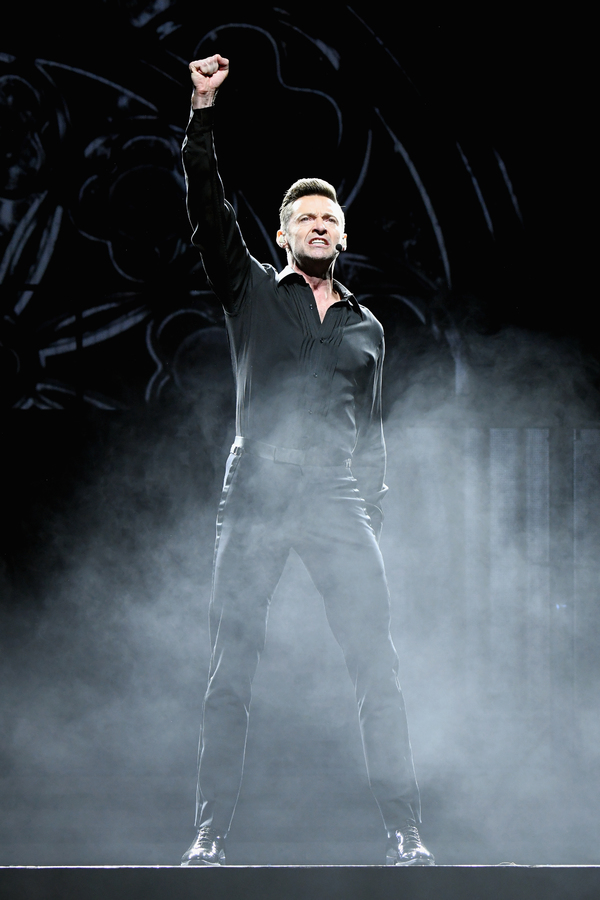 Photo Flash: See the Official Photos from Hugh Jackman's THE MAN. THE MUSIC. THE SHOW. Image