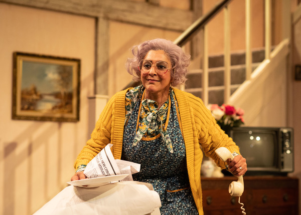 Photo Flash: First Look at NOISES OFF at the Lyric Hammersmith Theatre Image