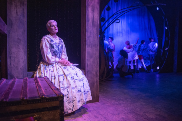 Photo Flash: First Look at Kokandy's HEAD OVER HEELS Image