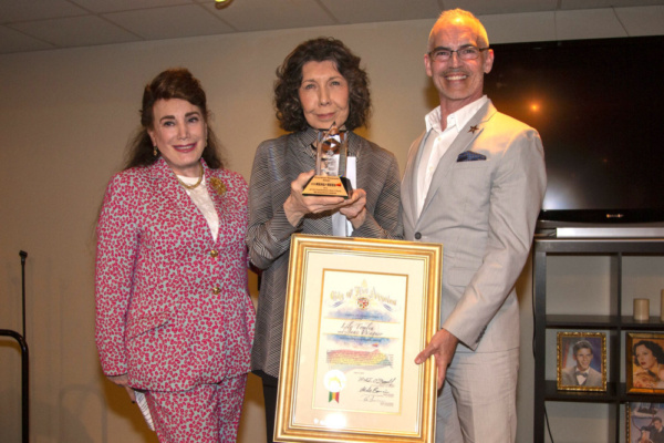 Donelle Dadigan, Lily Tomlin and Mitch O'Farrell Photo
