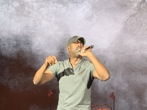 BWW Review and Photo Coverage: HOOTIE AND THE BLOWFISH Group Therapy Tour Image