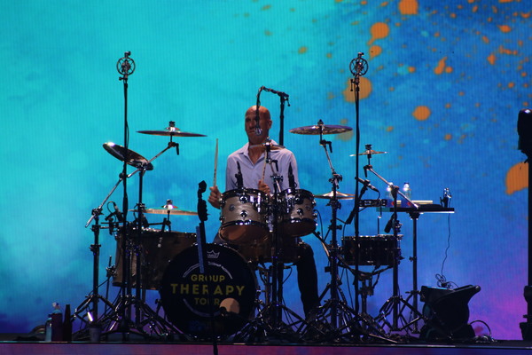 BWW Review and Photo Coverage: HOOTIE AND THE BLOWFISH Group Therapy Tour Image