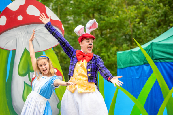 Photo Flash: First Look At Immersion Theatre's Open-Air Tour Of ALICE IN WONDERLAND Image