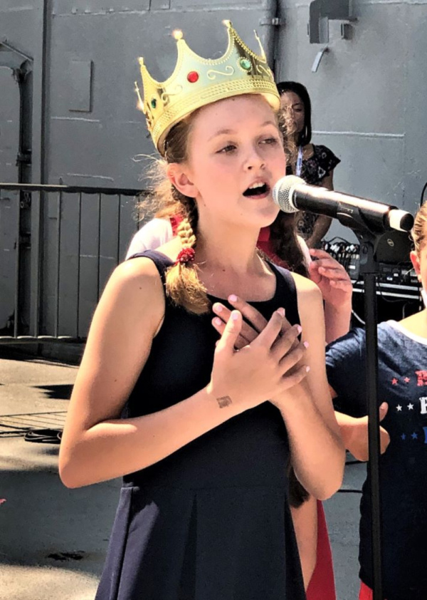 Photo Flash: Grace DeAmicis, Spotlight Kidz Celebrate Independence Day With Performance On The USS Intrepid Image