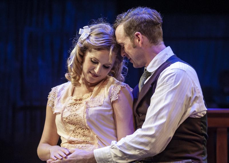 Review: Taproot Presents BRIGHT STAR, The Musical that Would Have Been Better as a Play 