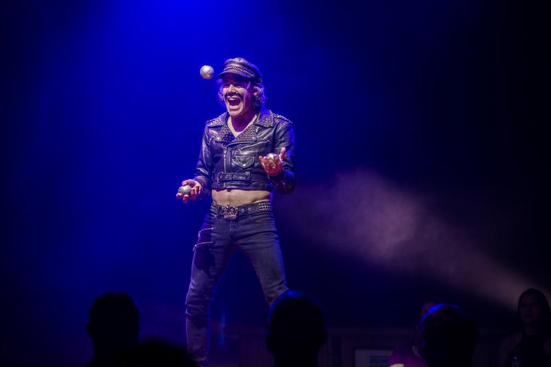 Review: SYDNEY CABARET FESTIVAL: Fun And Intimate, CHEEKY CABARET Is A Classic Cabaret Circus Experience Image