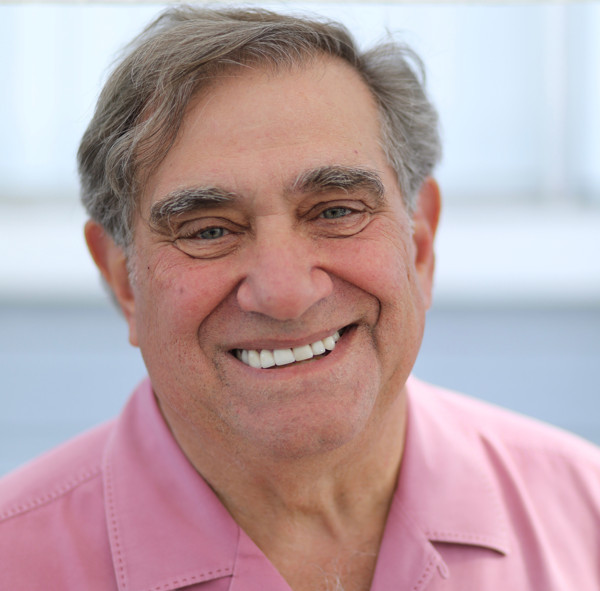 Dan Lauria Headshot Photo