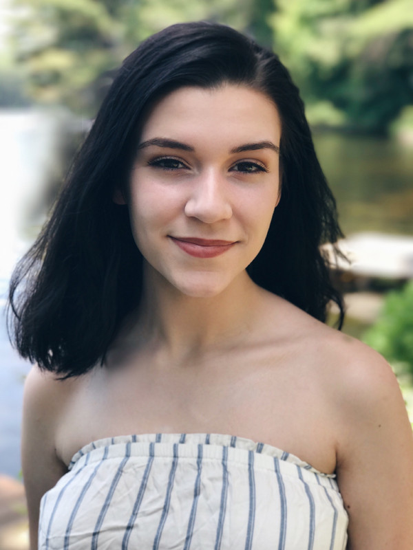 Kristina Rizzardi Photo