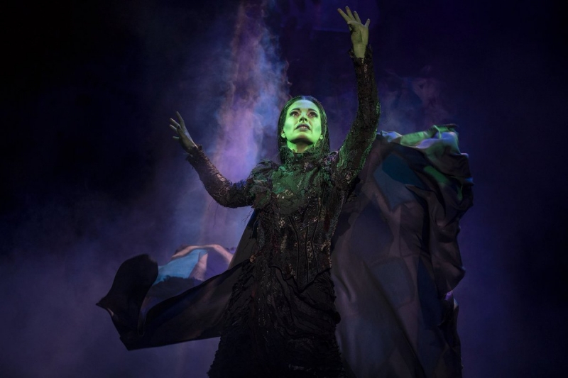 28 of the Most Iconic Broadway Dresses Image