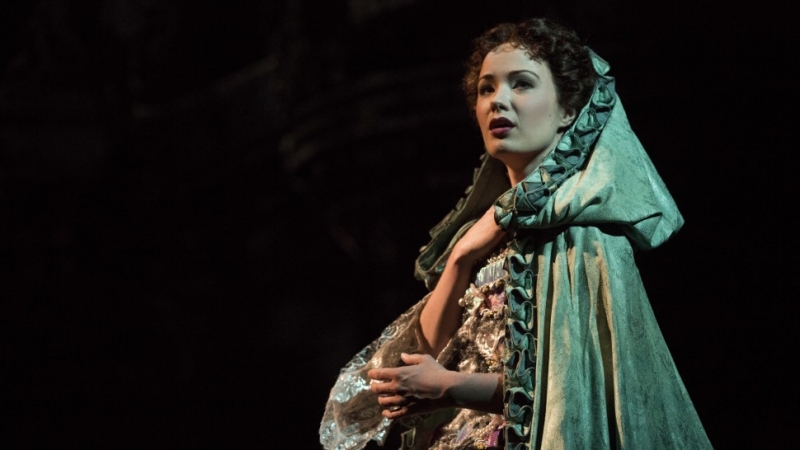 28 of the Most Iconic Broadway Dresses 