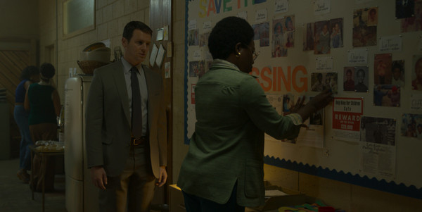 Photo Flash: See Jonathan Groff in the First Look at Season Two of MINDHUNTER Image