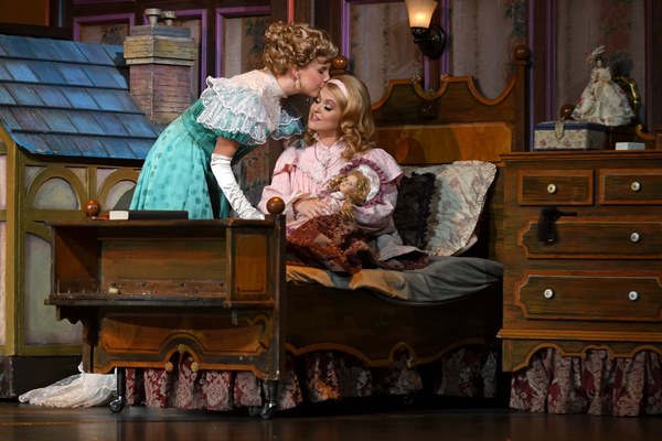 Photo Flash: Jenn Colella Stars In PETER PAN at Pittsburgh CLO Image