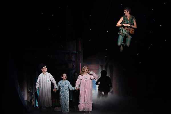 Photo Flash: Jenn Colella Stars In PETER PAN at Pittsburgh CLO Image