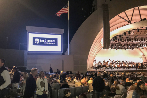 Photo Flash: Award Winners Hollywood Bowl Join The José Iturbi Foundation As They Sponsor 'A Decade of Dudamel' 
at the Hollywood Bowl 