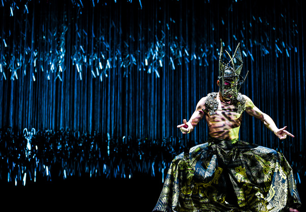 Photo Flash: Yang Liping Contemporary Dance Presents The World Premiere of UNDER SIEGE Image
