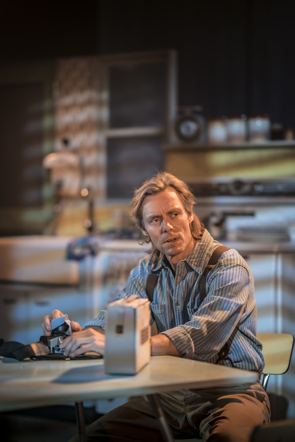 Photo Flash: First Look at THE BRIDGES OF MADISON COUNTY at Menier Chocolate Factory Image