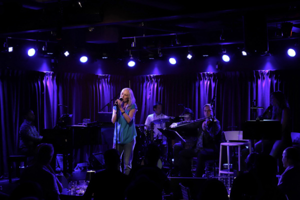 Photo Flash: Elizabeth Ward Land Debuts STILL WITHIN THE SOUND OF MY VOICE: THE SONGS OF LINDA RONSTADT At The Green Room 42 Image