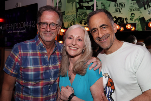 Photo Flash: Elizabeth Ward Land Debuts STILL WITHIN THE SOUND OF MY VOICE: THE SONGS OF LINDA RONSTADT At The Green Room 42 Image