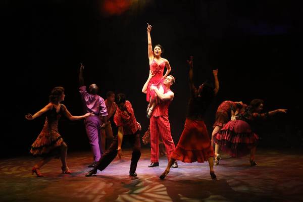 Photo Flash: GUYS AND DOLLS at Broadway at Music Circus Image