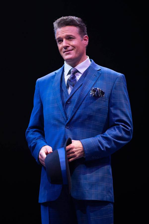 Photo Flash: GUYS AND DOLLS at Broadway at Music Circus Image
