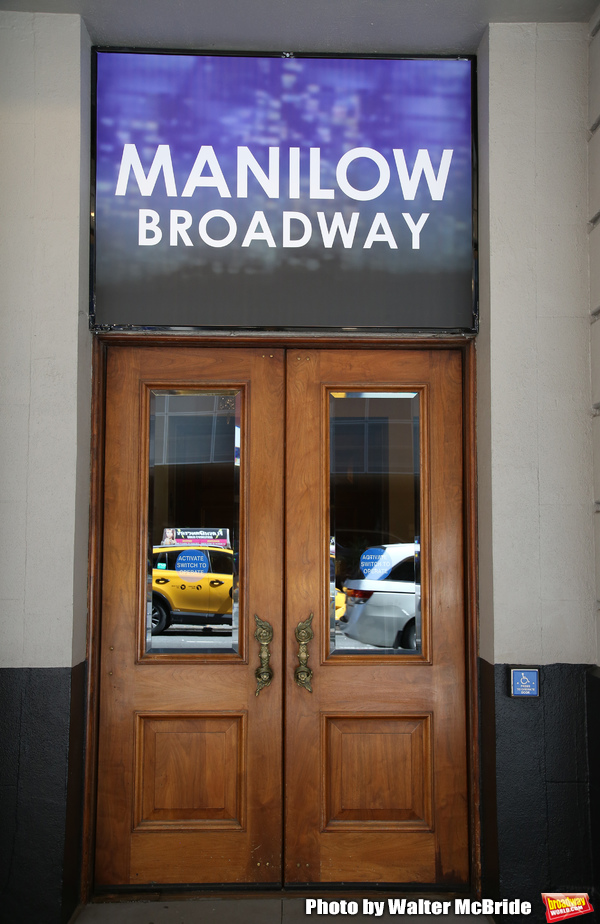 Up On The Marquee: MANILOW BROADWAY Image