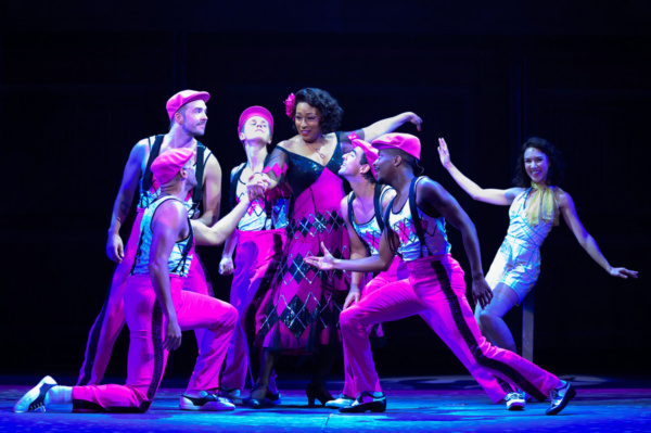 Tamara Tunie and cast of 42nd Street  Photo