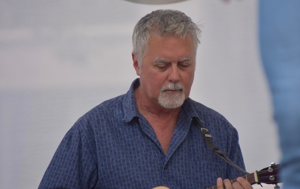Photo Coverage: Ryann Redmond, Arielle Jacobs, and More Perform at Broadway in Bryant Park Image