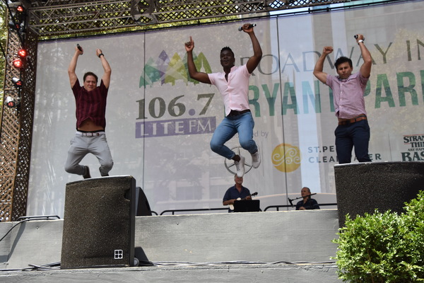 Photo Coverage: Ryann Redmond, Arielle Jacobs, and More Perform at Broadway in Bryant Park  Image