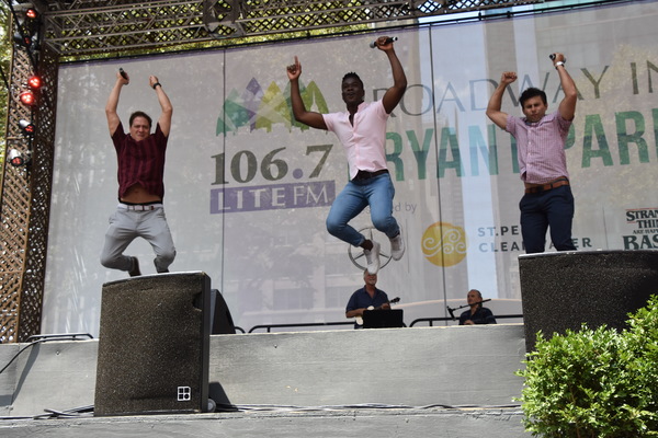 Photo Coverage: Ryann Redmond, Arielle Jacobs, and More Perform at Broadway in Bryant Park Image