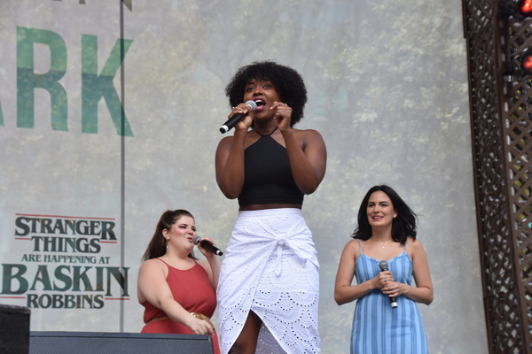 Photo Coverage: Ryann Redmond, Arielle Jacobs, and More Perform at Broadway in Bryant Park Image