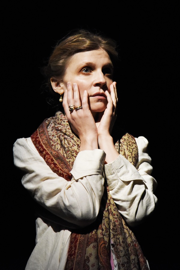 Photo Flash: First Look at UNCLE VANYA at Theatre Royal Bath Image