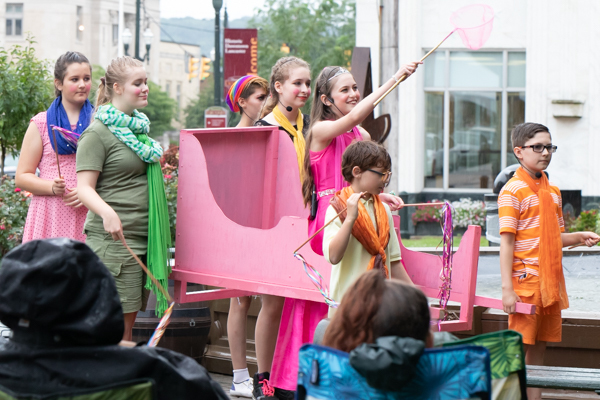 Photo Coverage: The Lancaster Playhouse Presents MY EMPERORS NEW CLOTHES by Larry Shue Image