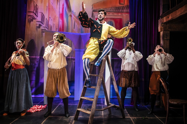 Photo Flash: First Look at KISS ME, KATE at The Watermill Theatre 