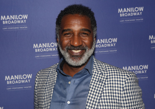 Photo Flash: Barry Manilow Celebrates Opening Night on Broadway Image