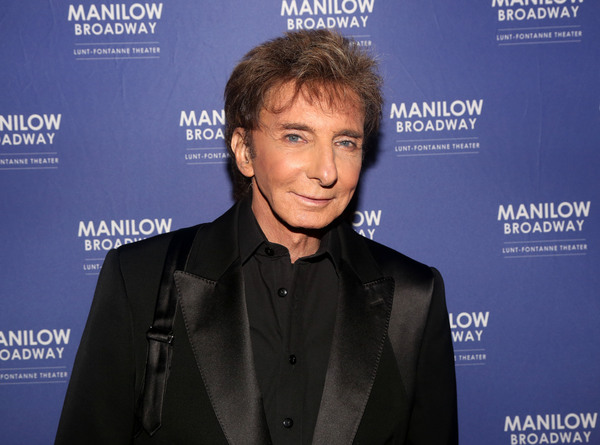 Photo Flash: Barry Manilow Celebrates Opening Night on Broadway Image